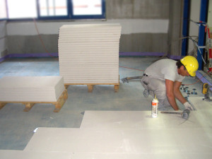 Trockenhohlraumboden-Baustelle-Montage